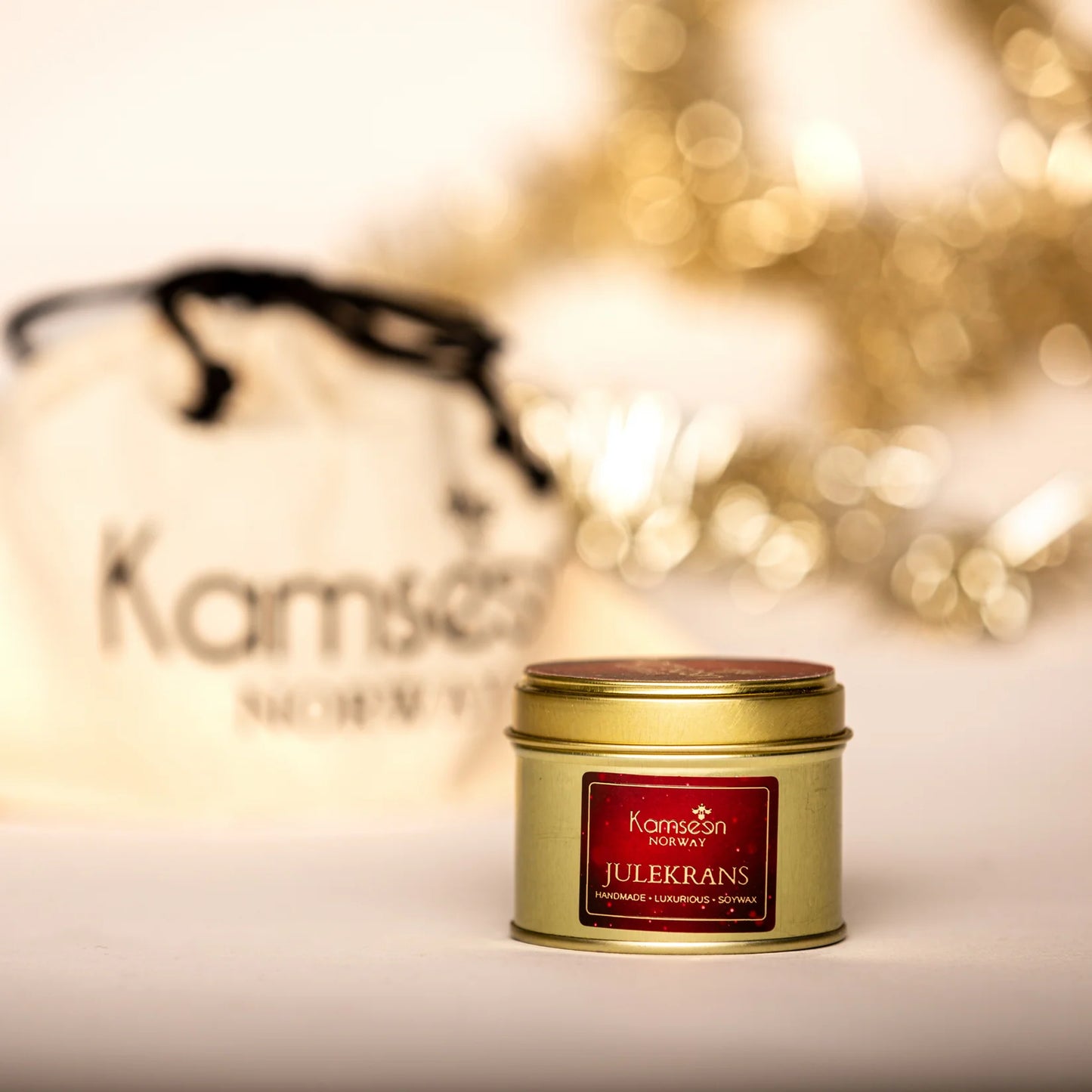 Fireplace – Duftkerze mit Bergamotte, Gewürzen & warmem Moschus von Kamseen